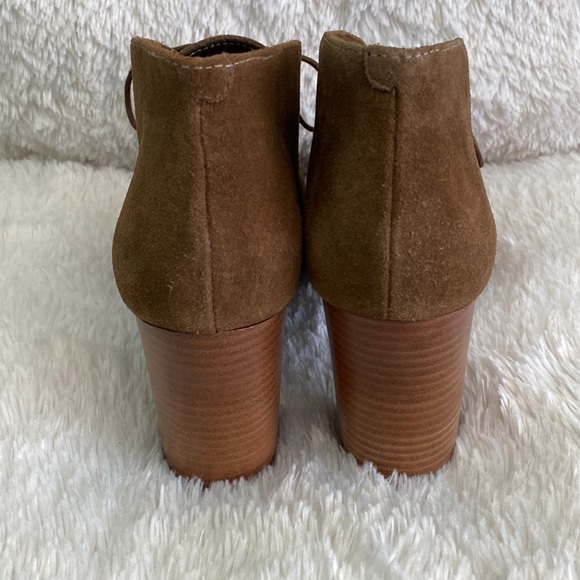 Johnston and Murphy, Alayna style lace up heeled booties size 9 - Picture 5 of 11